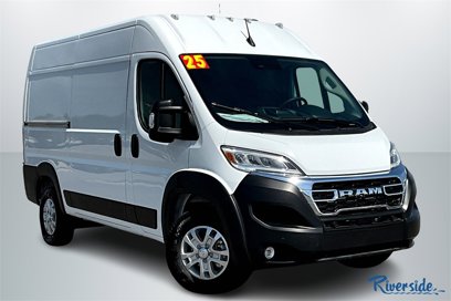 New 2025 RAM ProMaster 3500 w/ Quick Order Package 22G SLT