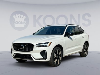 New 2024 Volvo XC60 T8 Plus w/ Climate Package