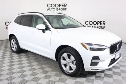 Used 2022 Volvo XC60 B5 Momentum