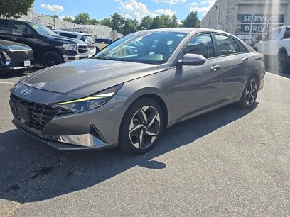 Used 2022 Hyundai Elantra SEL w/ Convenience + Premium Package
