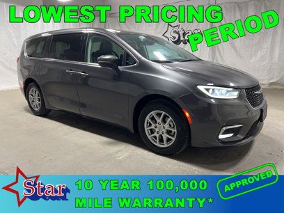Used 2023 Chrysler Pacifica Touring-L