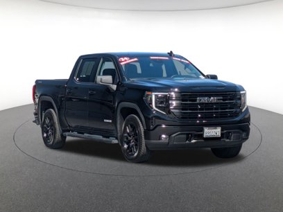 Used 2024 GMC Sierra 1500 Elevation w/ LPO, Elevation Black Package
