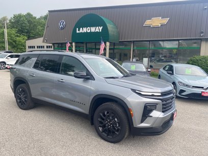 New 2025 Chevrolet Traverse LT w/ Midnight/Sport Edition