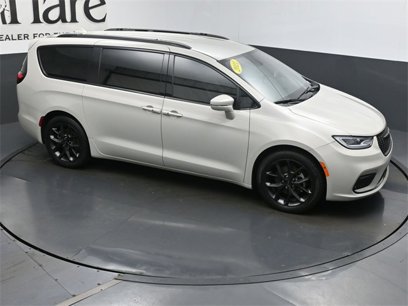 Used 2021 Chrysler Pacifica Touring-L w/ S Appearance Package