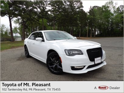 Used 2022 Chrysler 300 Touring L