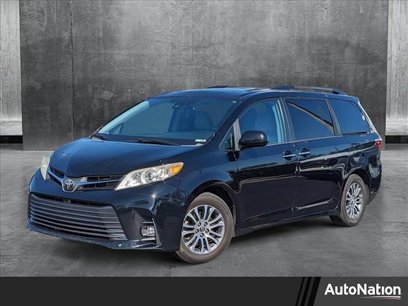 Used 2019 Toyota Sienna XLE