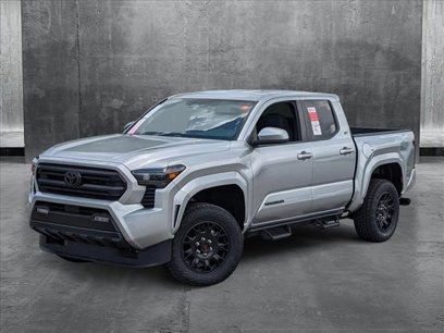 New 2025 Toyota Tacoma SR5