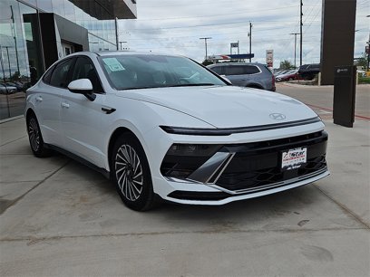 New 2025 Hyundai Sonata SEL