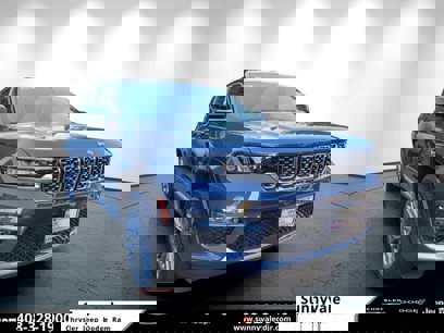 New 2023 Jeep Grand Cherokee Summit w/ Advanced Protech Group IV