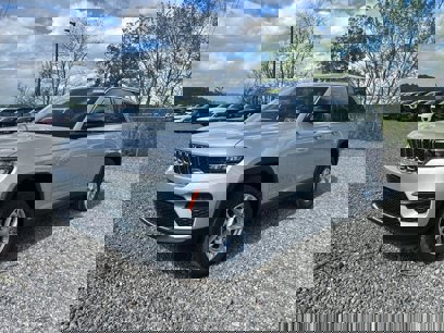New 2025 Jeep Grand Cherokee Laredo X w/ Luxury Tech Group I