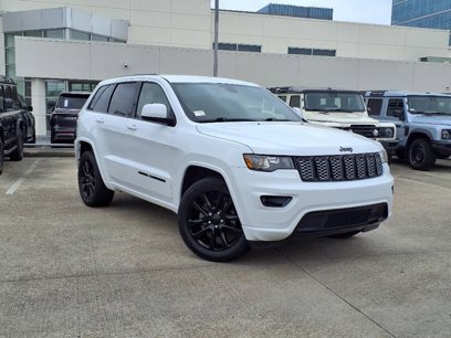 Used 2019 Jeep Grand Cherokee Altitude