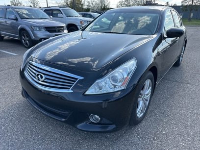 Used 2011 INFINITI G37 x w/ Premium Pkg