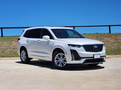 New 2025 Cadillac XT6 Luxury