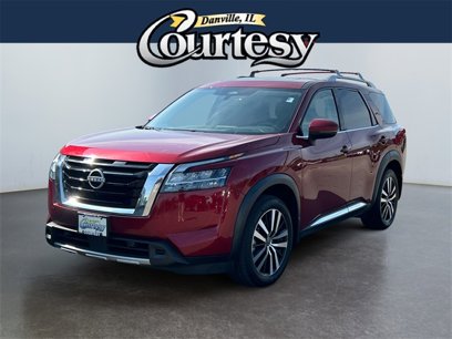 Used 2024 Nissan Pathfinder Platinum w/ Cargo Package