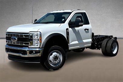 New 2025 Ford F550 4x4 Regular Cab Super Duty w/ XL Chrome Package