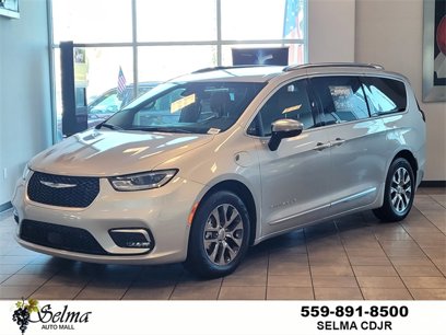 New 2023 Chrysler Pacifica Pinnacle