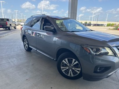 Used 2019 Nissan Pathfinder SL