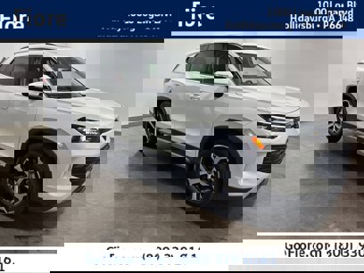New 2025 Volkswagen Tiguan SE