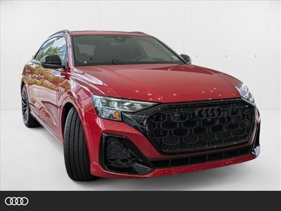 New 2025 Audi SQ8 Prestige