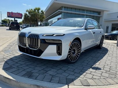 New 2025 BMW 760i xDrive w/ Luxury Rear Seating Package