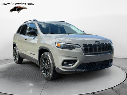 Used 2023 Jeep Cherokee Altitude Lux