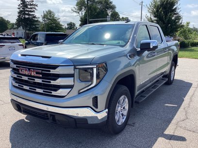 New 2026 GMC Sierra 1500 SLE w/ Preferred Package