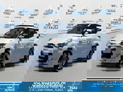 Used 2013 Hyundai Veloster w/ Tech Pkg