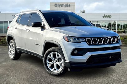 New 2024 Jeep Compass Latitude w/ Sun and Sound Group