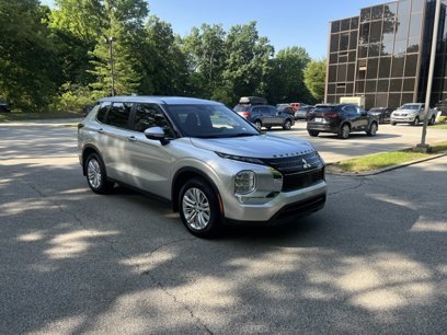 Used 2023 Mitsubishi Outlander ES