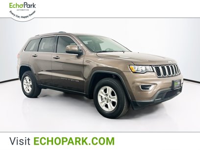 Used 2017 Jeep Grand Cherokee Laredo w/ Quick Order Package 23E
