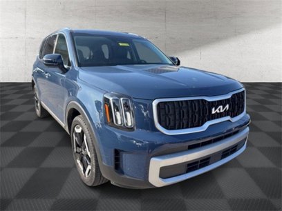 Used 2023 Kia Telluride EX w/ EX Captain's Chair Package