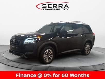 New 2025 Nissan Pathfinder SL w/ Black Appearance Package