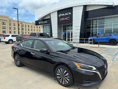 Used 2023 Nissan Altima 2.5 SV