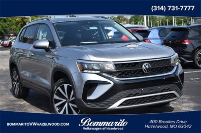 Certified 2024 Volkswagen Taos SE w/ Panoramic Sunroof Package