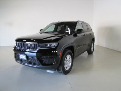 Used 2025 Jeep Grand Cherokee Laredo