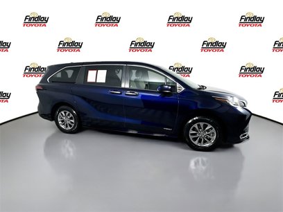 Certified 2021 Toyota Sienna XLE