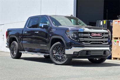 New 2025 GMC Sierra 1500 SLT w/ SLT Convenience Package