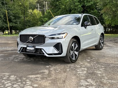 Certified 2025 Volvo XC60 T8 Plus w/ Protection Package Premier