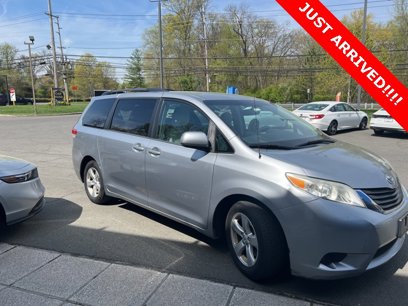 Used 2013 Toyota Sienna LE