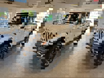 Used 2021 Jeep Gladiator Overland w/ Trailer Tow Package