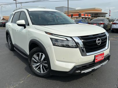 Used 2024 Nissan Pathfinder SL