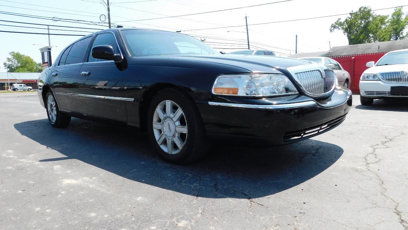 Used 2007 Lincoln Town Car Executive L