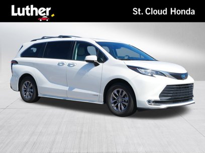 Used 2021 Toyota Sienna XLE