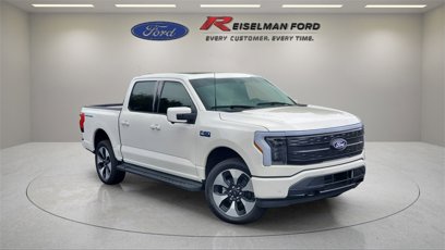 New 2025 Ford F150 Lightning Platinum