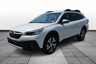 Used 2022 Subaru Outback Touring w/ Tech Package 2
