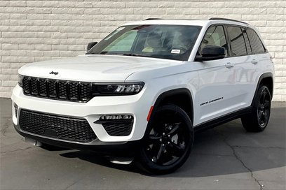New 2025 Jeep Grand Cherokee Limited w/ Black Appearance Package