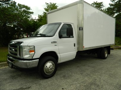Used 2016 Ford E-450 and Econoline 450 Super Duty w/ Exterior Upgrade Package