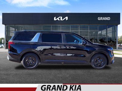 New 2025 Kia Carnival