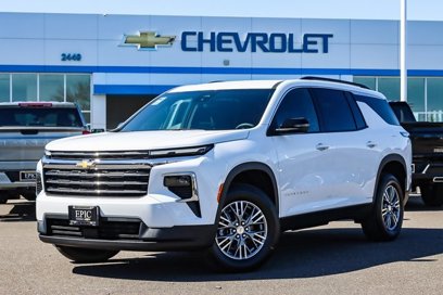 New 2025 Chevrolet Traverse LT