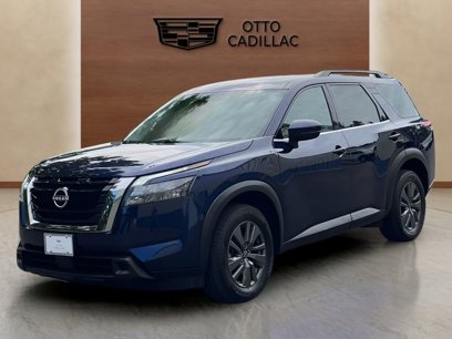 Used 2024 Nissan Pathfinder SV
